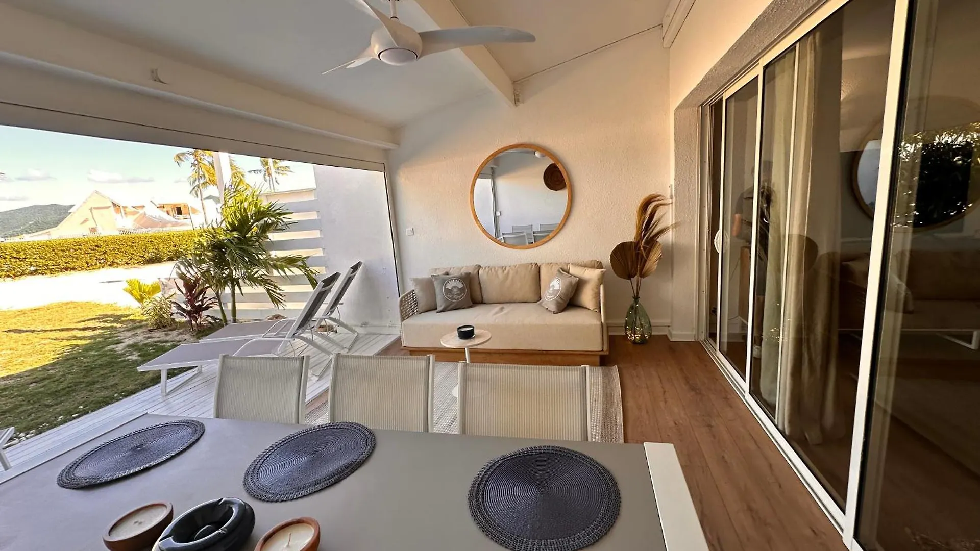 Holiday home Nouveau La Caribeenne Sur La Plage Villa 2 Bedrooms 2 Baths Piscine Tennis Plage Baie Nettle